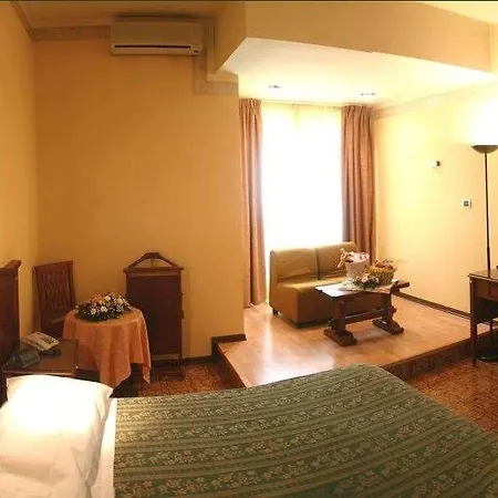 Apogeo - 3*